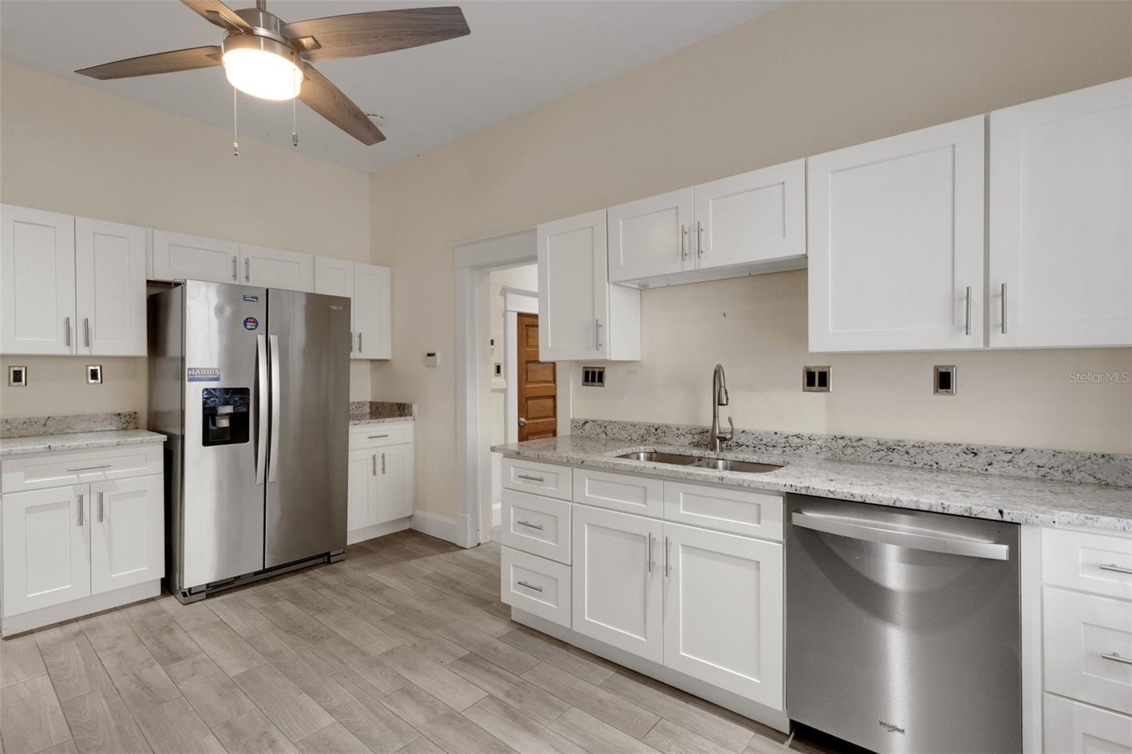 833/835 JOHNSON AVE #833/835, LAKELAND, FL — photo 8