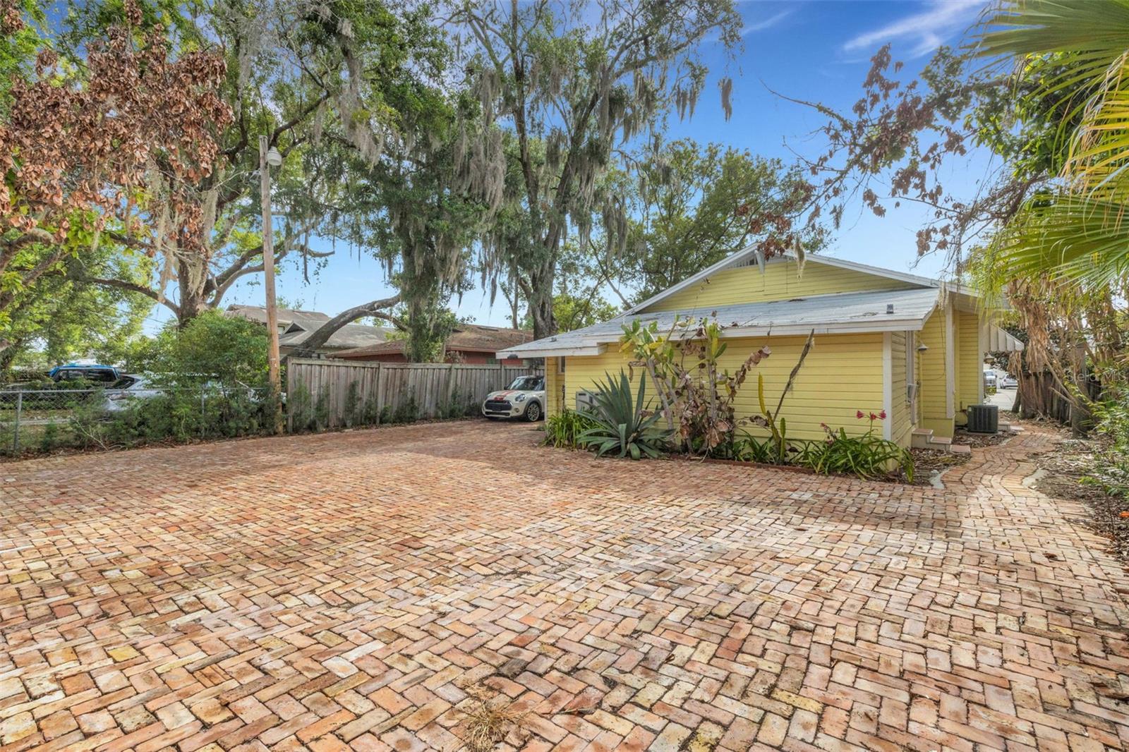 833/835 JOHNSON AVE #833/835, LAKELAND, FL — photo 31