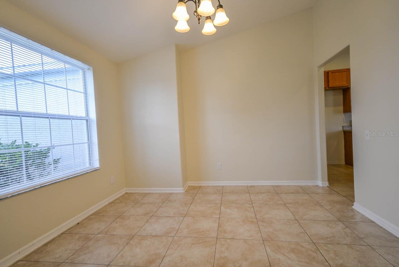 1607 AVONDALE RIDGE DR, PLANT CITY, FL — photo 3