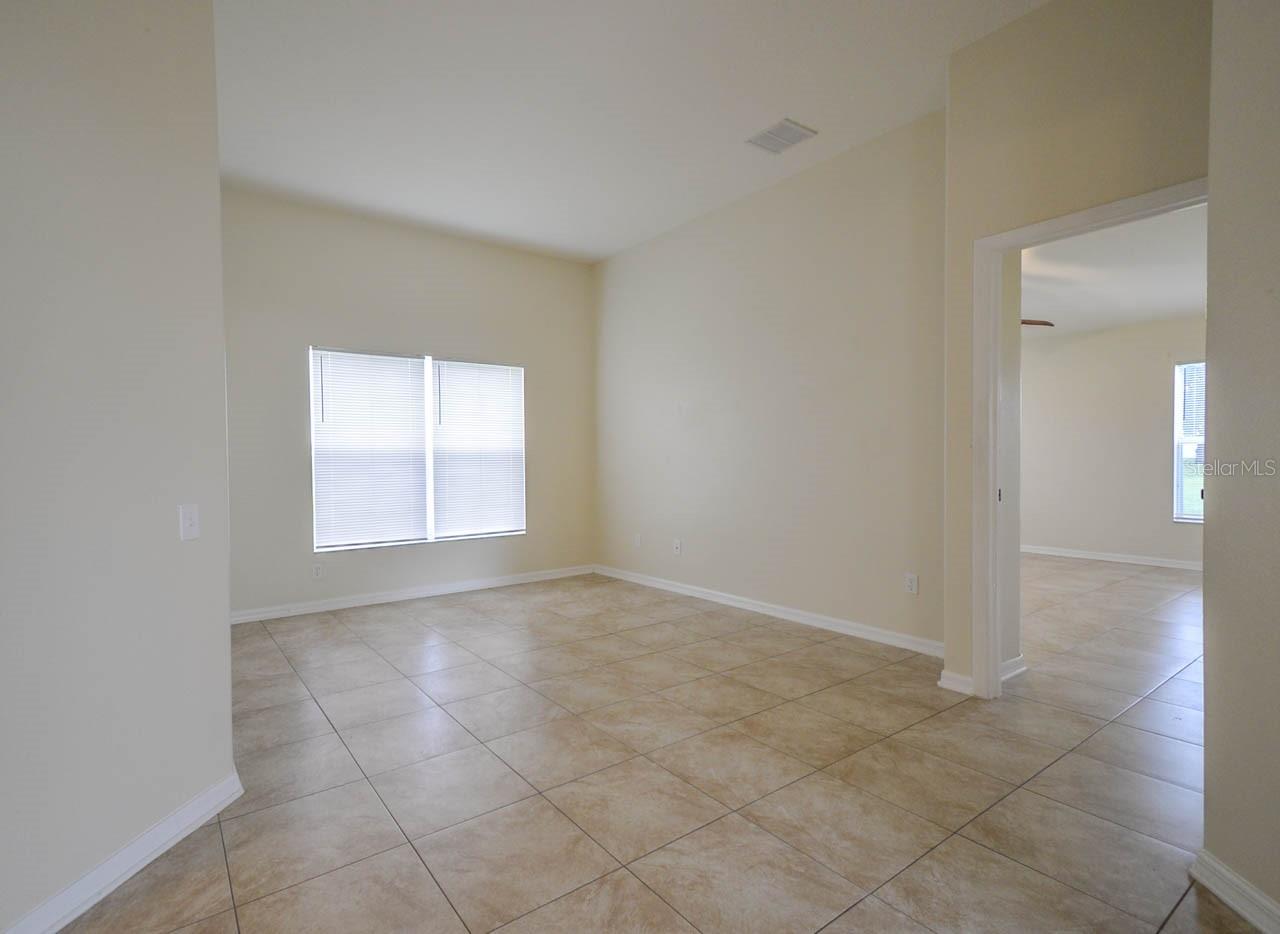1607 AVONDALE RIDGE DR, PLANT CITY, FL — photo 4