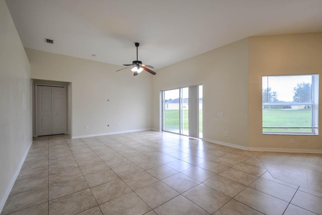1607 AVONDALE RIDGE DR, PLANT CITY, FL — photo 9
