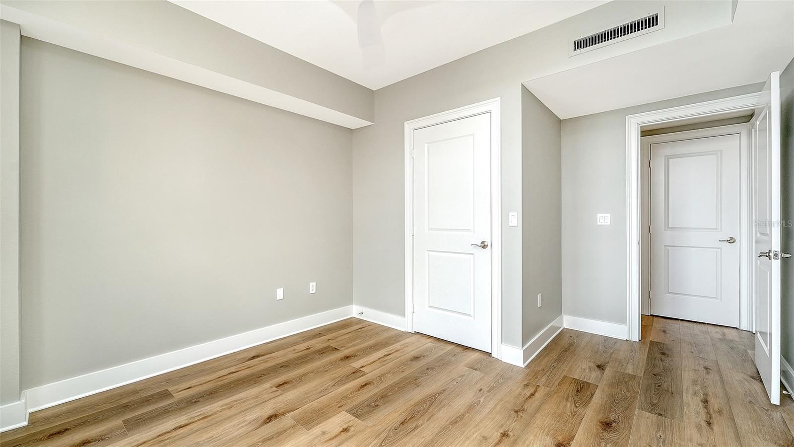 1350 MAIN ST #1407, SARASOTA, FL — photo 33