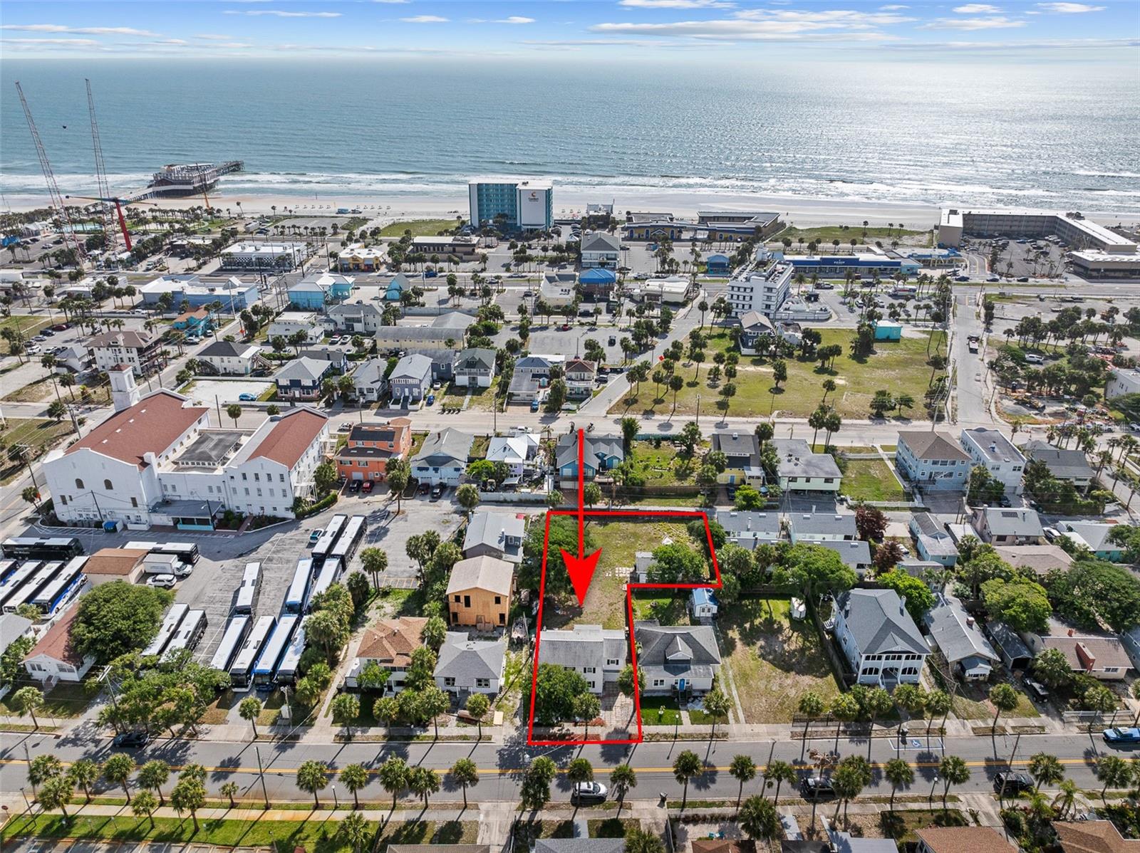 129 S WILD OLIVE AVE, DAYTONA BEACH, FL — photo 2