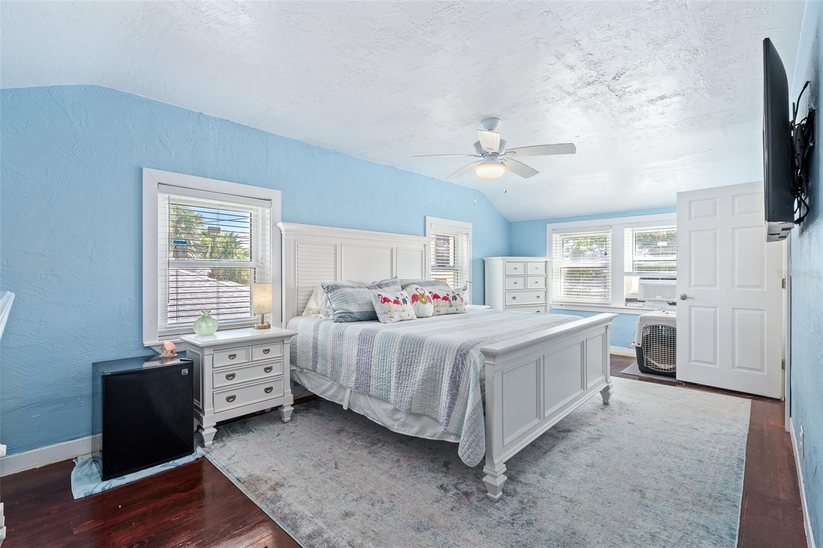 129 S WILD OLIVE AVE, DAYTONA BEACH, FL — photo 17