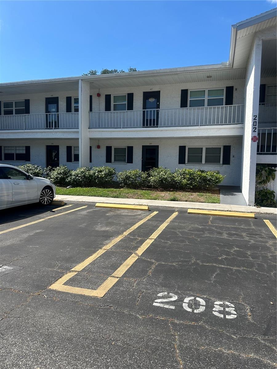 202 46TH TER W ##207, BRADENTON, FL