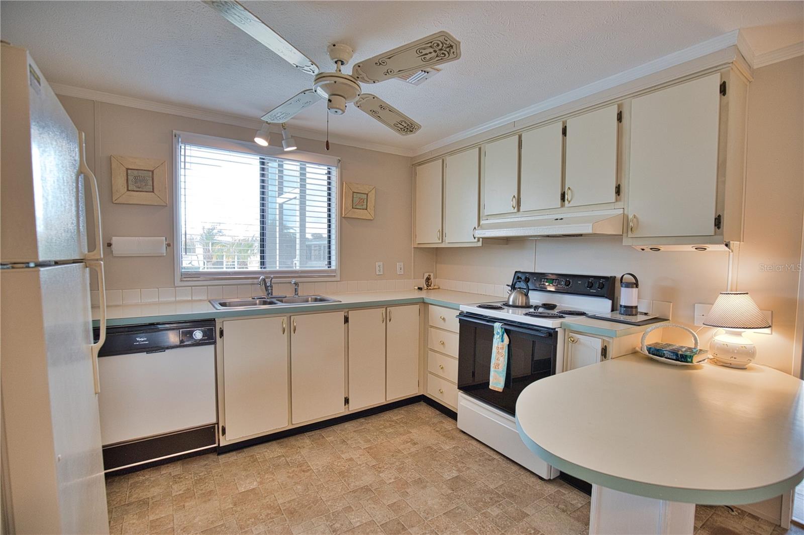 632 LA JOLLA CIR, NORTH PORT, FL — photo 5