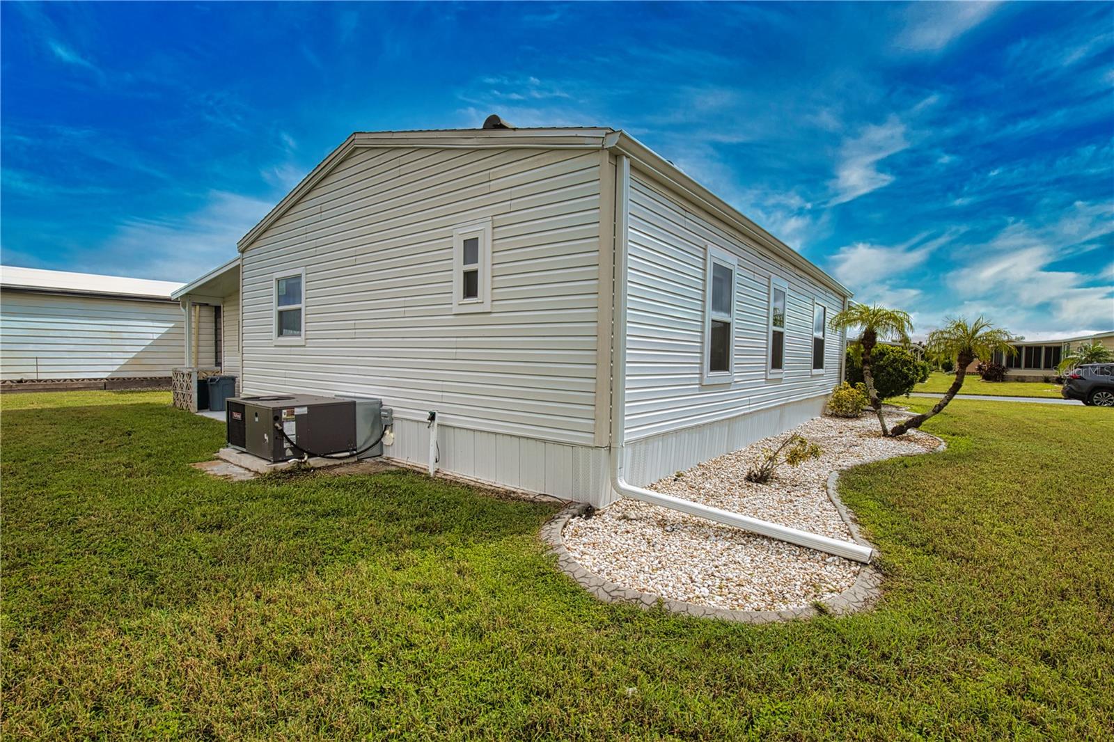632 LA JOLLA CIR, NORTH PORT, FL — photo 34