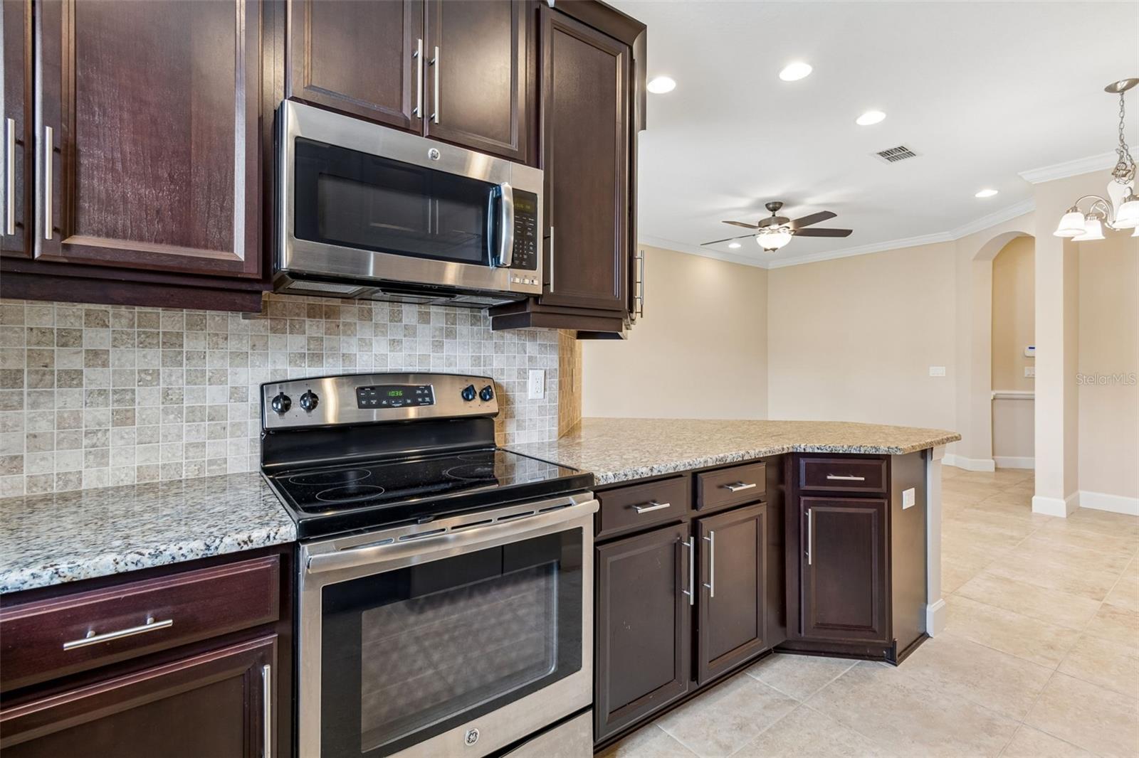 606 CABERNET WAY, OLDSMAR, FL — photo 21