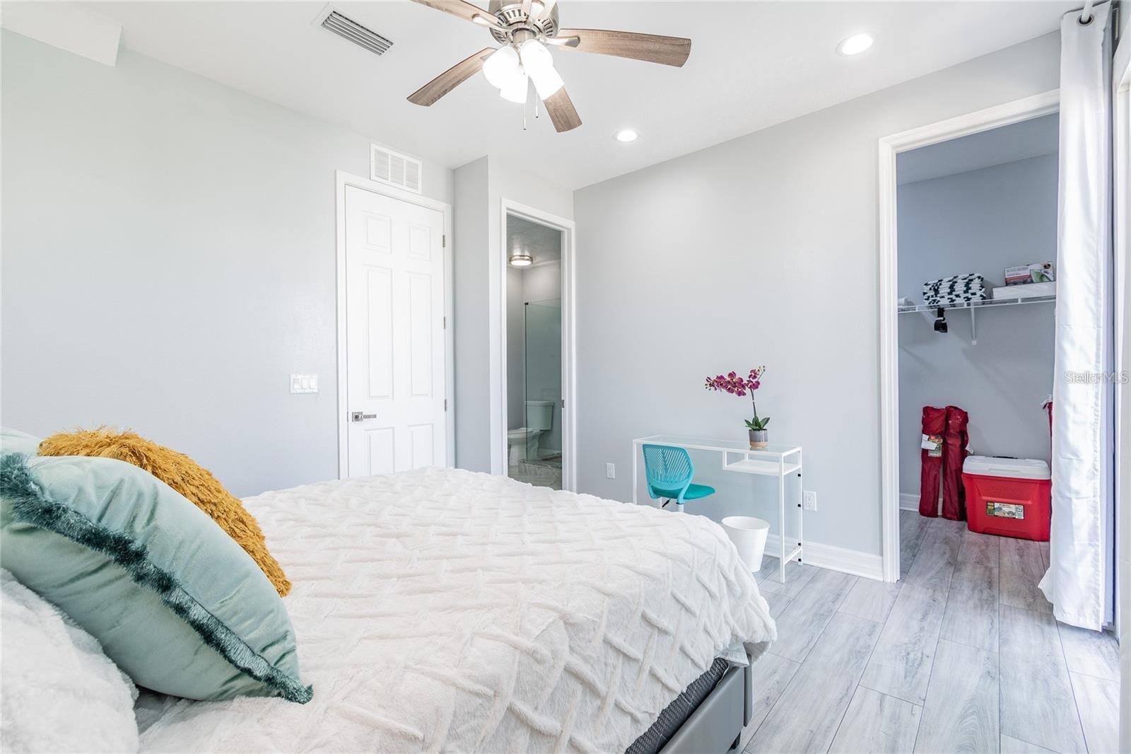 2108 1ST ST, INDIAN ROCKS BEACH, FL — photo 9