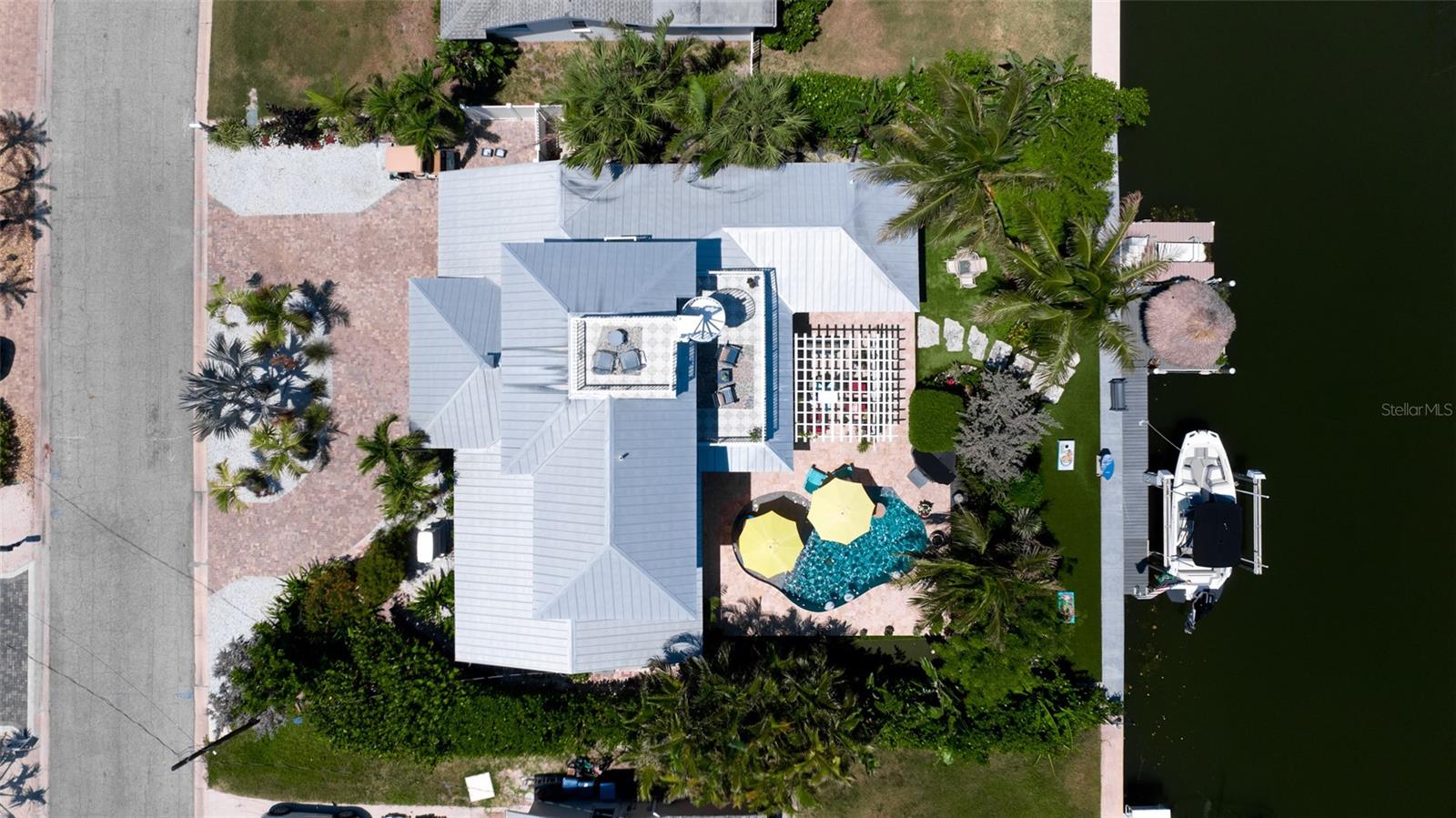 522 68TH ST, HOLMES BEACH, FL — photo 39
