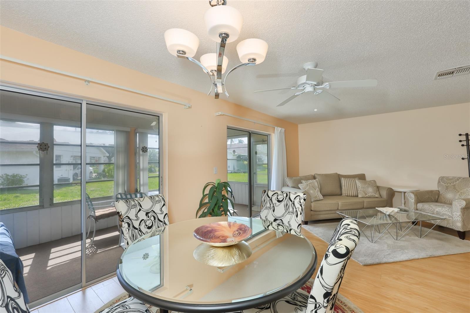109 GLENDOWER CIR, SUN CITY CENTER, FL — photo 12