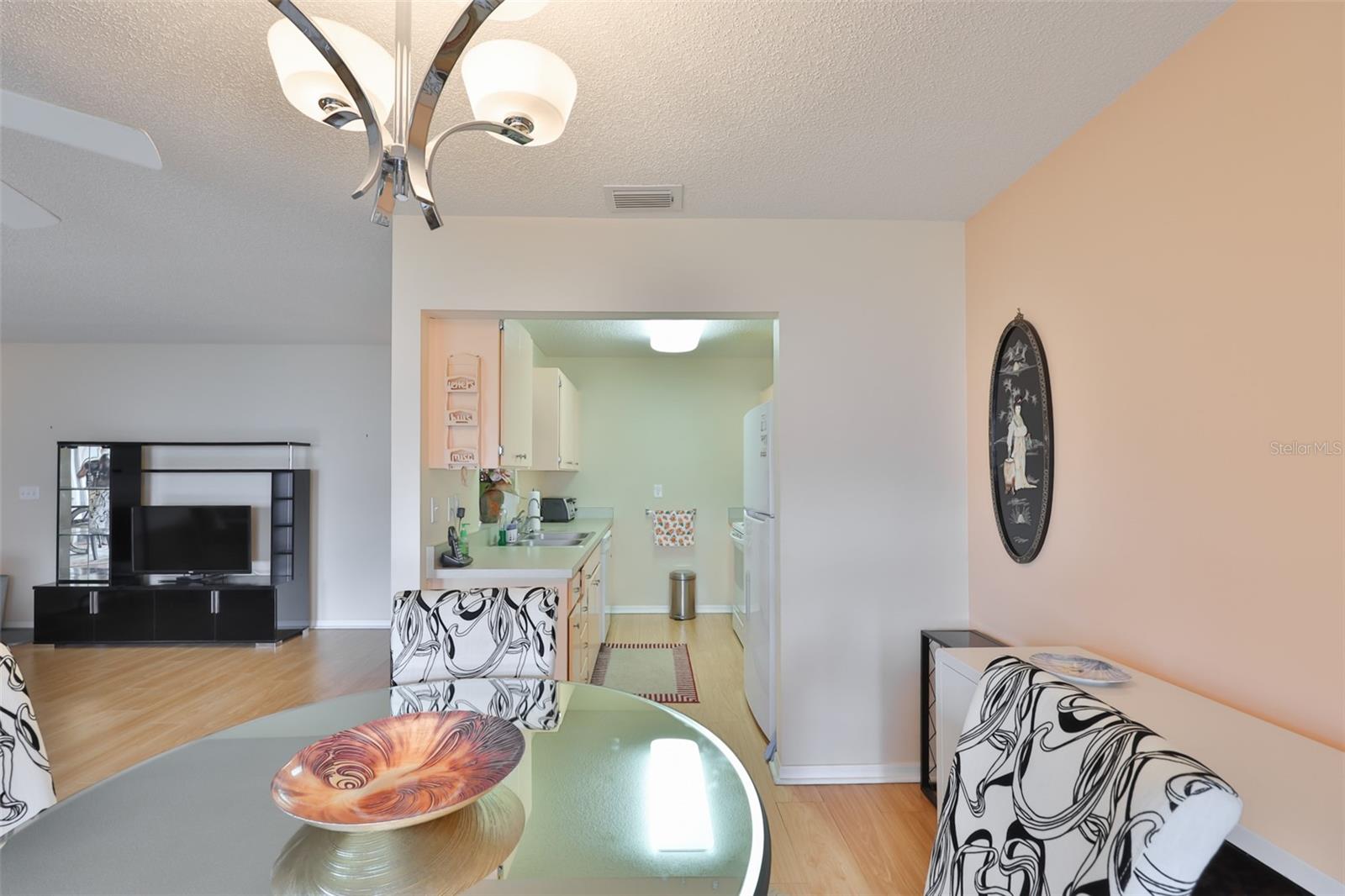 109 GLENDOWER CIR, SUN CITY CENTER, FL — photo 13