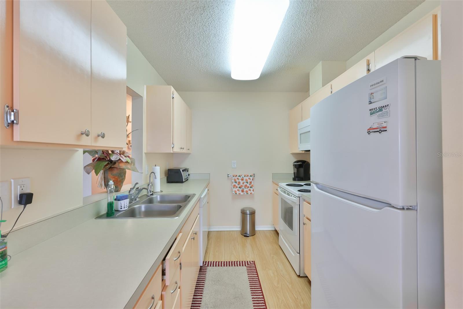 109 GLENDOWER CIR, SUN CITY CENTER, FL — photo 14