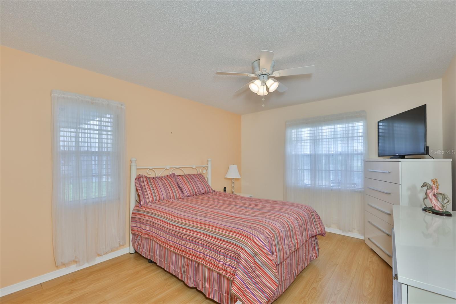 109 GLENDOWER CIR, SUN CITY CENTER, FL — photo 16