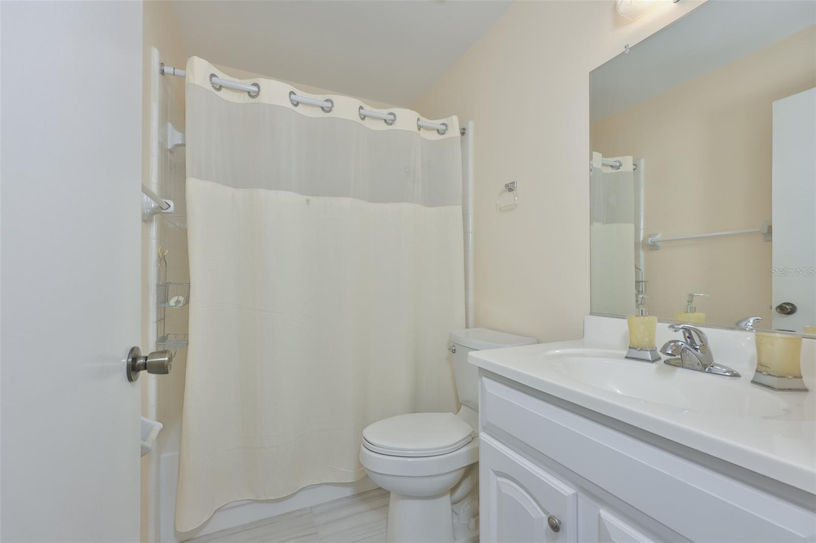 109 GLENDOWER CIR, SUN CITY CENTER, FL — photo 23