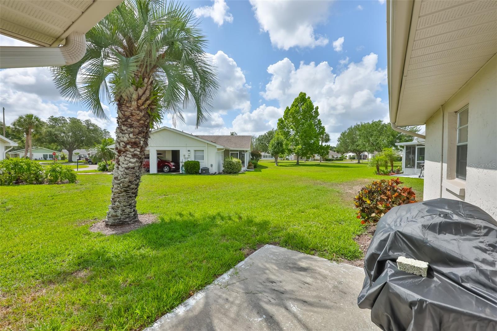 109 GLENDOWER CIR, SUN CITY CENTER, FL — photo 27
