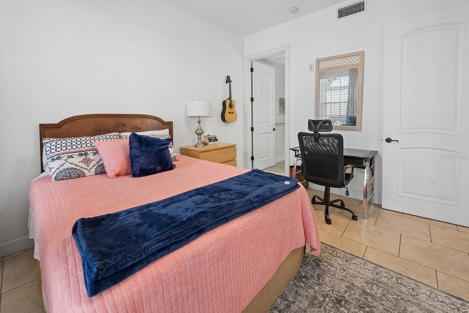 325 NW 14TH ST #205, GAINESVILLE, FL — photo 27