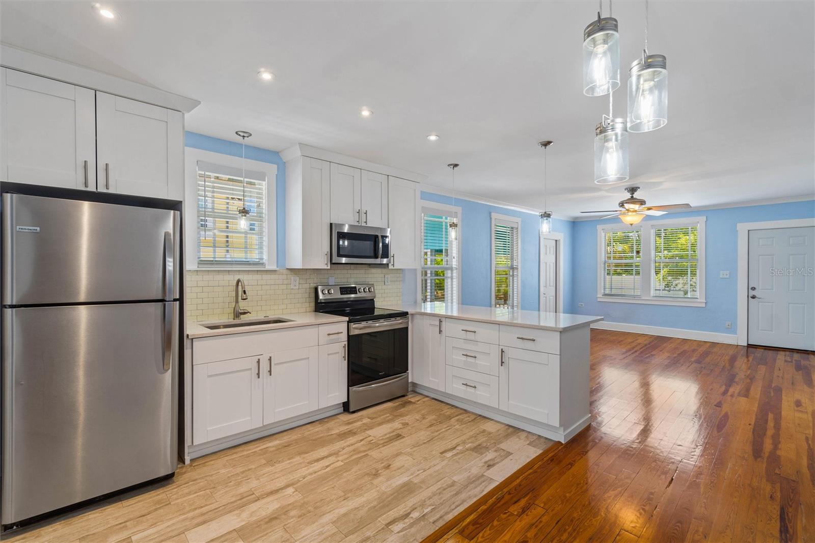 319 BETHEL AVE S, ST PETERSBURG, FL — photo 12