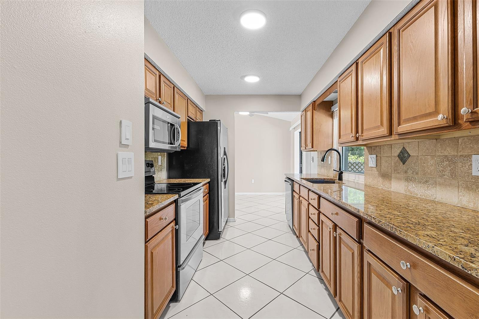 18271 TEMPLE AVE, PORT CHARLOTTE, FL — photo 9