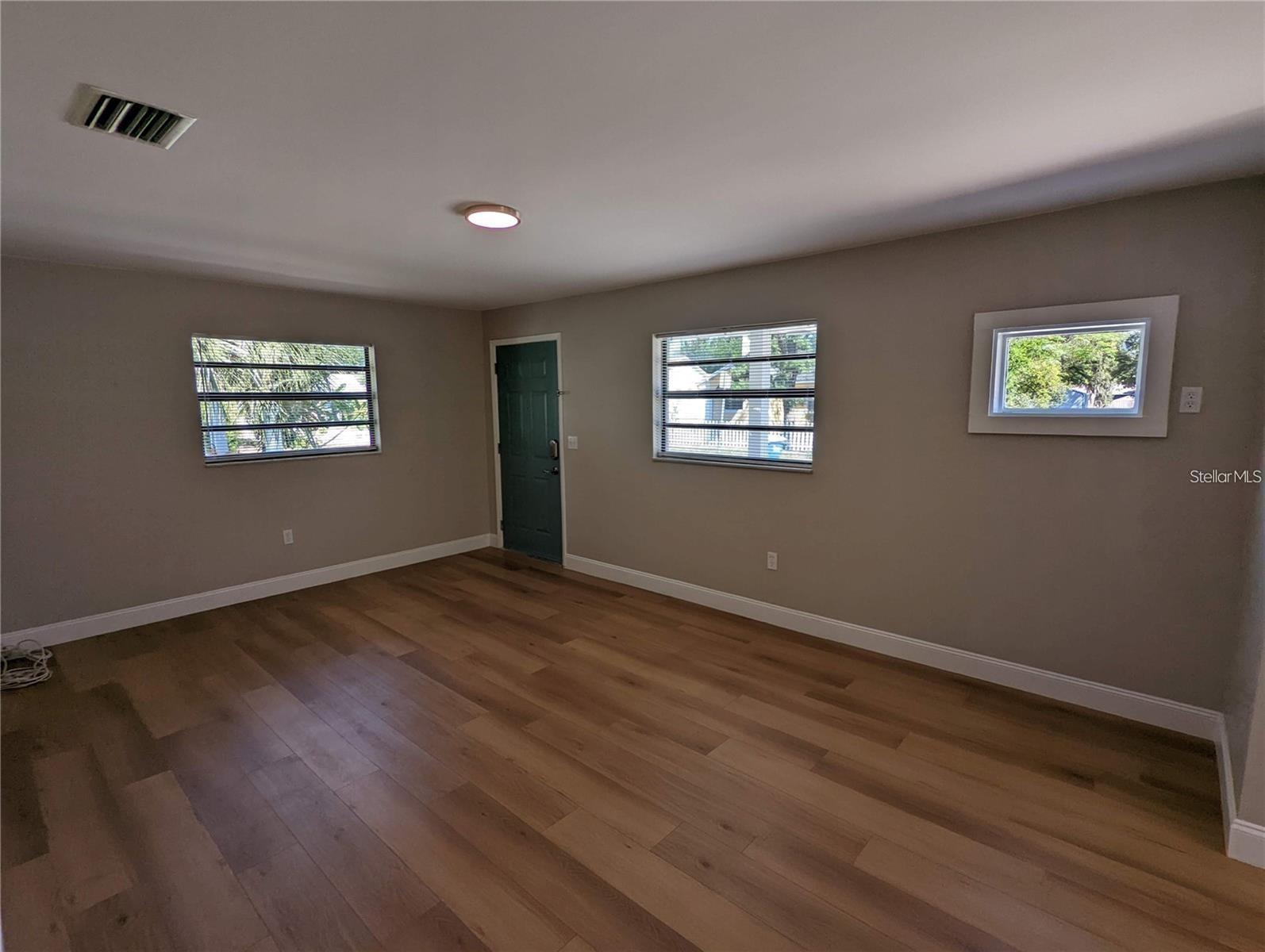 1920/1922 SPRINGTIME AVE, CLEARWATER, FL — photo 4