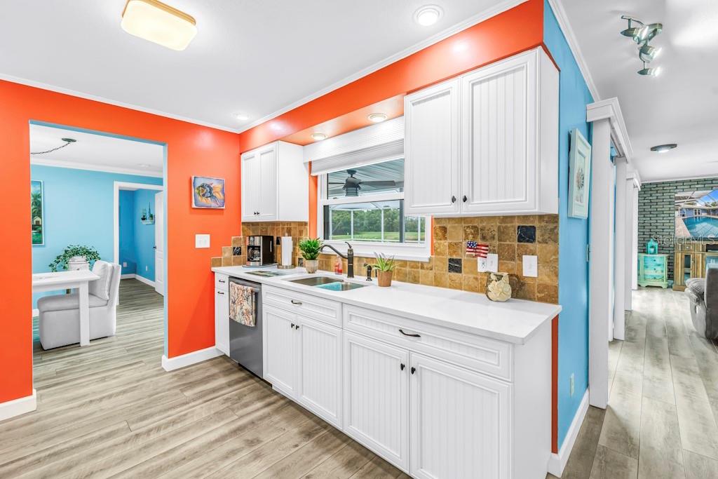 731 OBERLIN DR, CLEARWATER, FL — photo 12