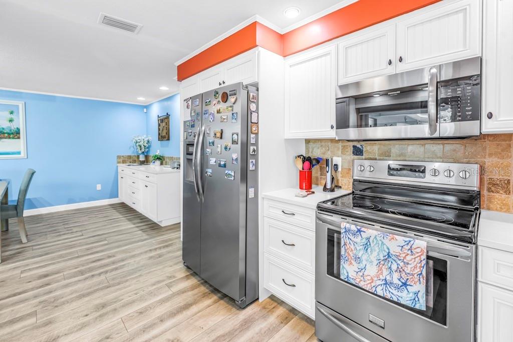 731 OBERLIN DR, CLEARWATER, FL — photo 15