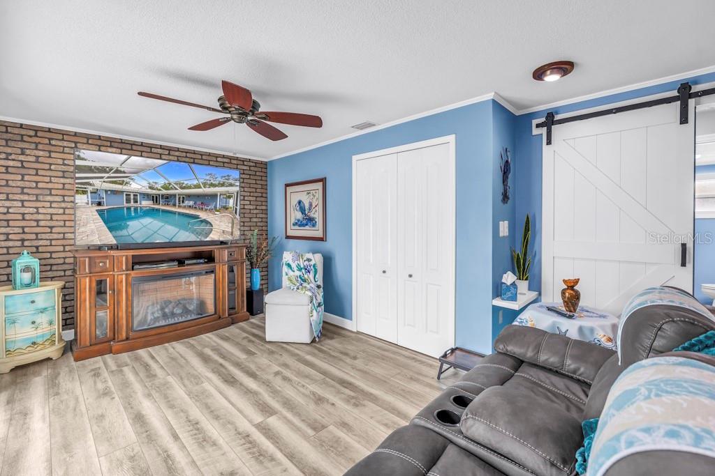731 OBERLIN DR, CLEARWATER, FL — photo 19