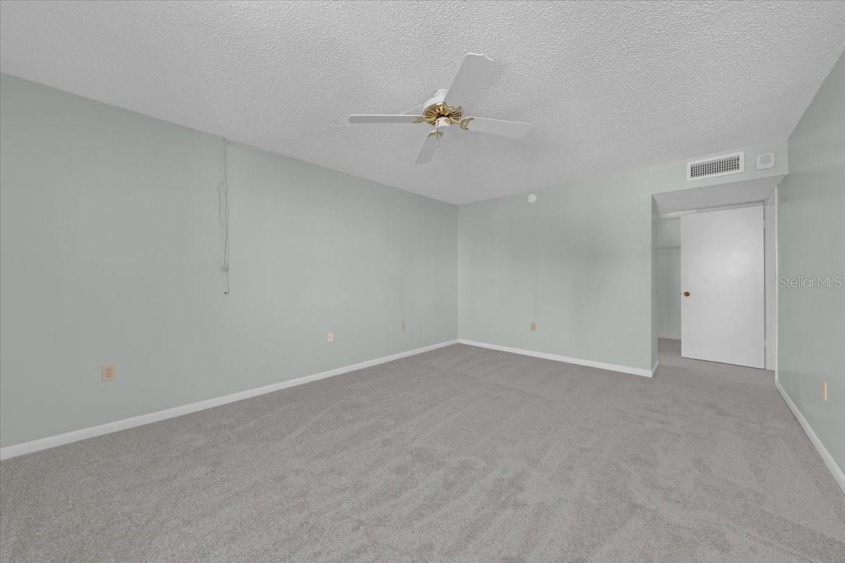 660 ISLAND WAY #301, CLEARWATER BEACH, FL — photo 16