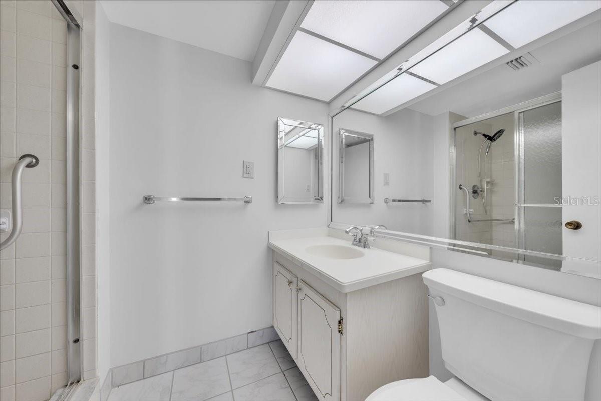 660 ISLAND WAY #301, CLEARWATER BEACH, FL — photo 29