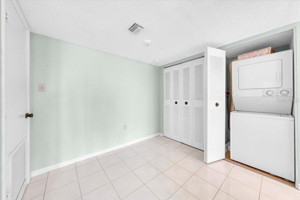 660 ISLAND WAY #301, CLEARWATER BEACH, FL — photo 30