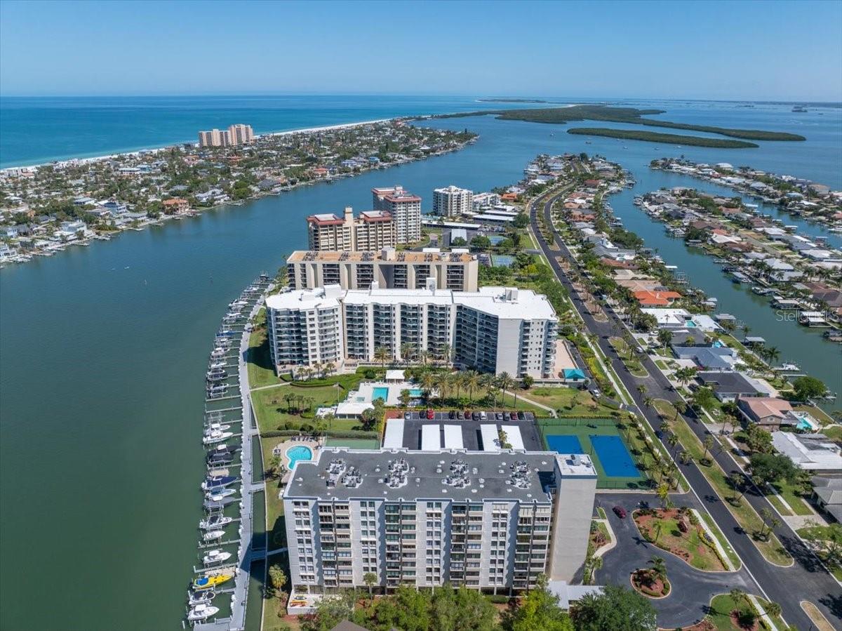 660 ISLAND WAY #301, CLEARWATER BEACH, FL — photo 43