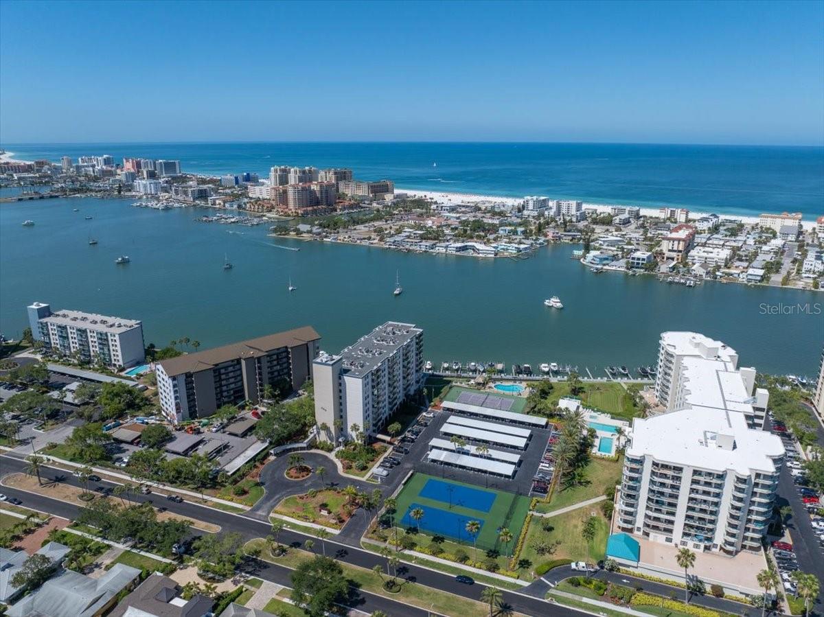 660 ISLAND WAY #301, CLEARWATER BEACH, FL — photo 46