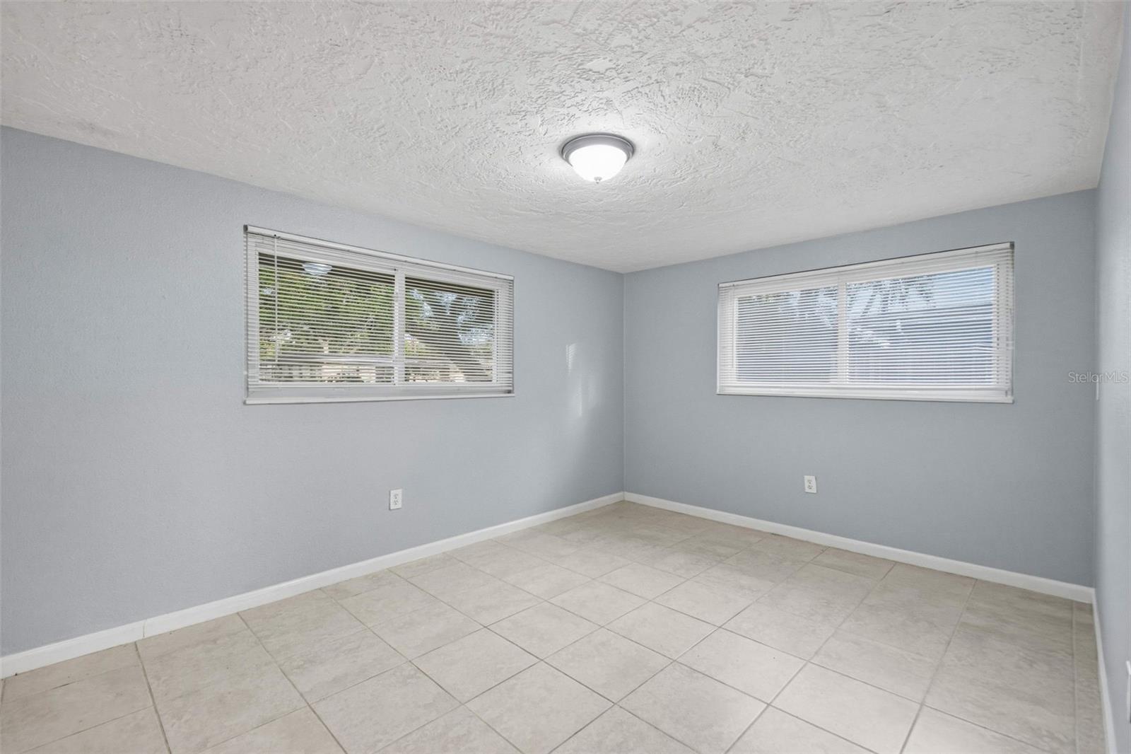 5917 OLIVE AVE, SARASOTA, FL — photo 26