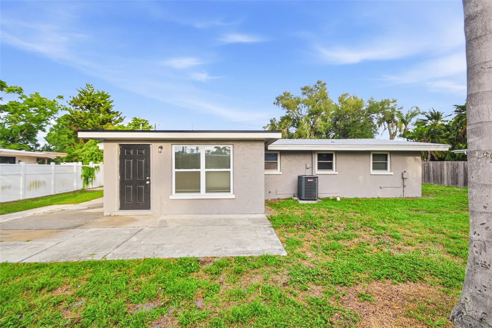 5917 OLIVE AVE, SARASOTA, FL — photo 46