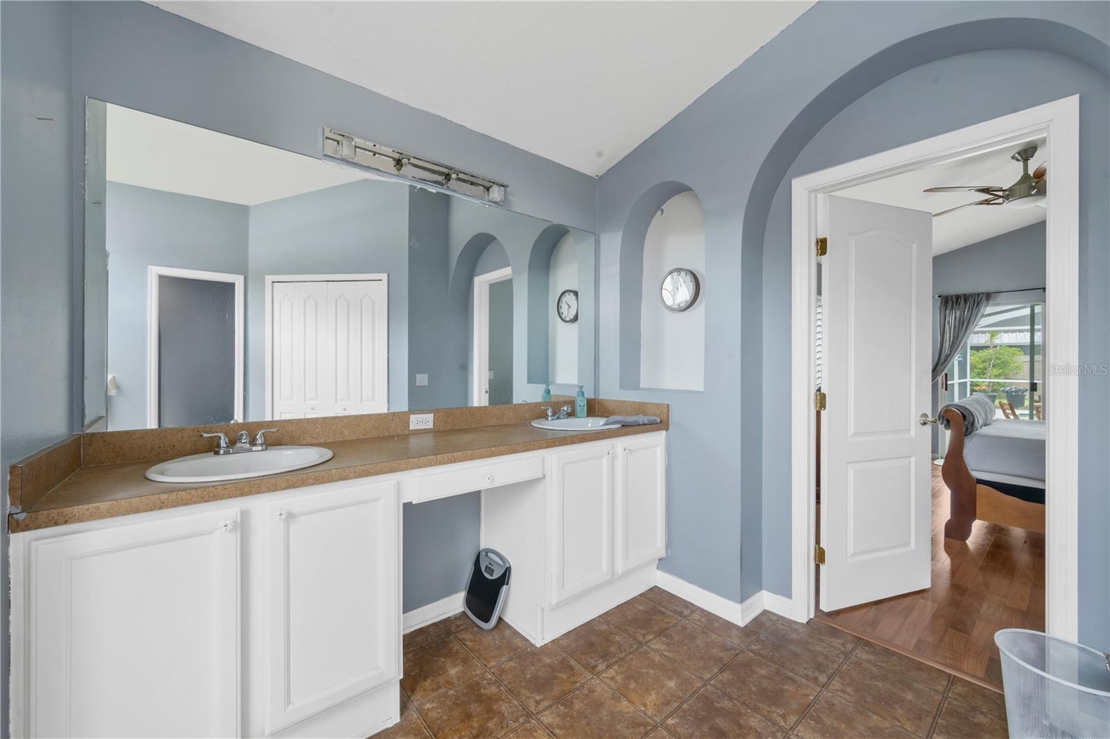 18140 PALM BREEZE DR, TAMPA, FL — photo 20