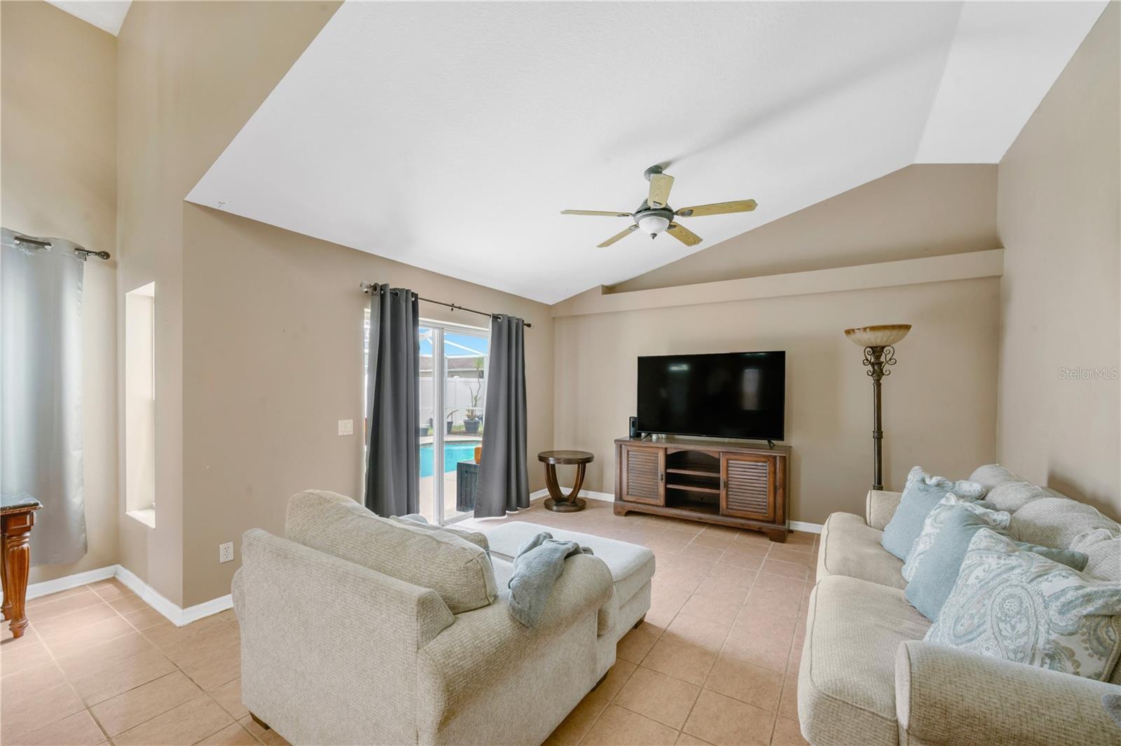 18140 PALM BREEZE DR, TAMPA, FL — photo 23