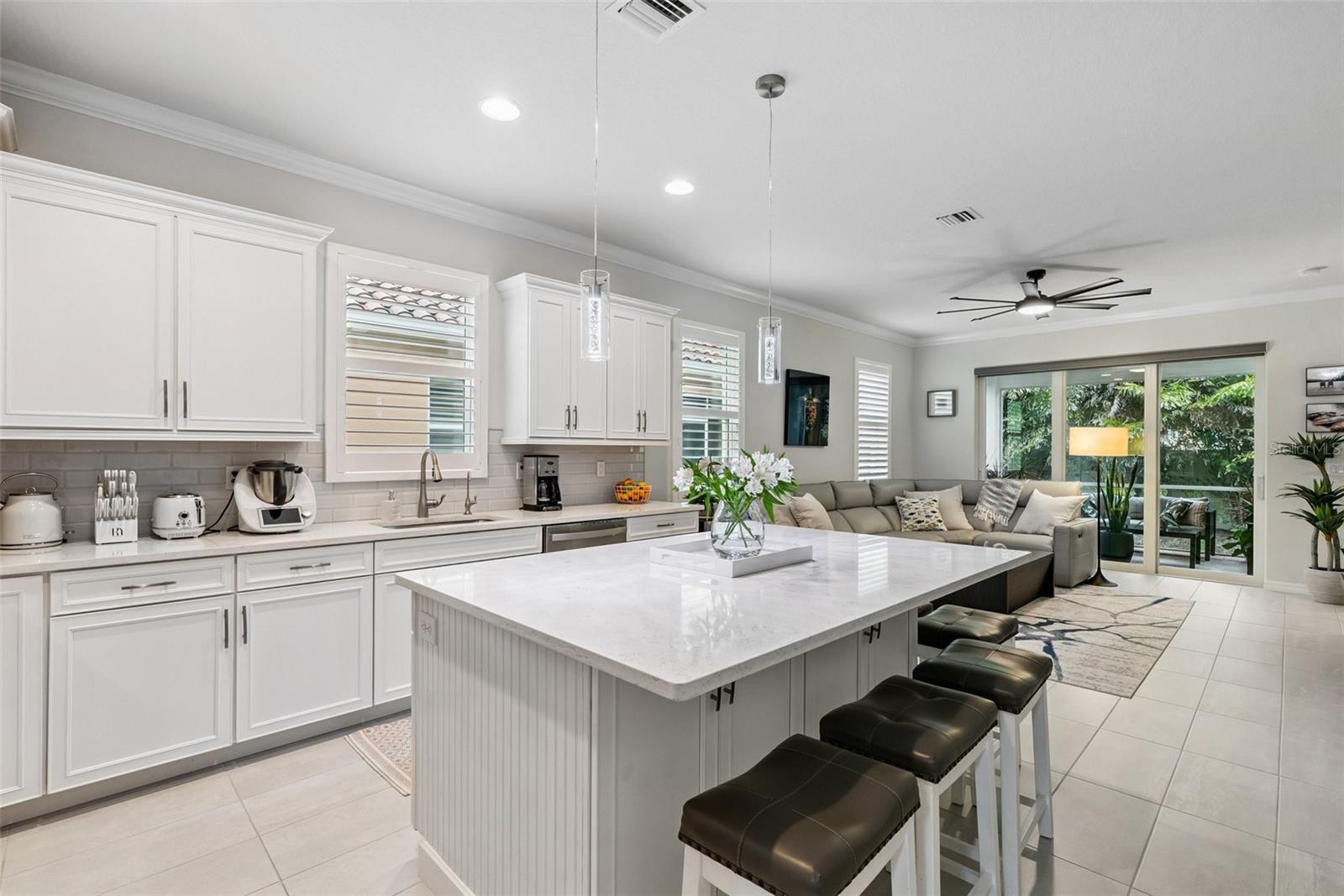 121 COLEBROOK CT, VENICE, FL — photo 11