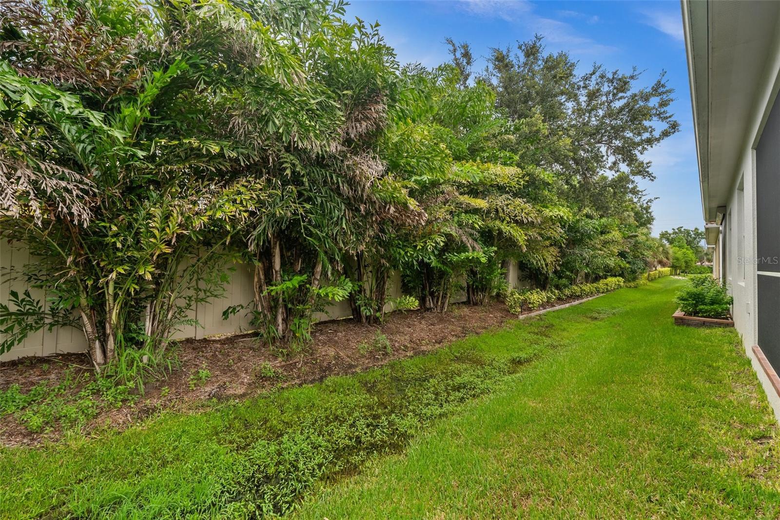 121 COLEBROOK CT, VENICE, FL — photo 31