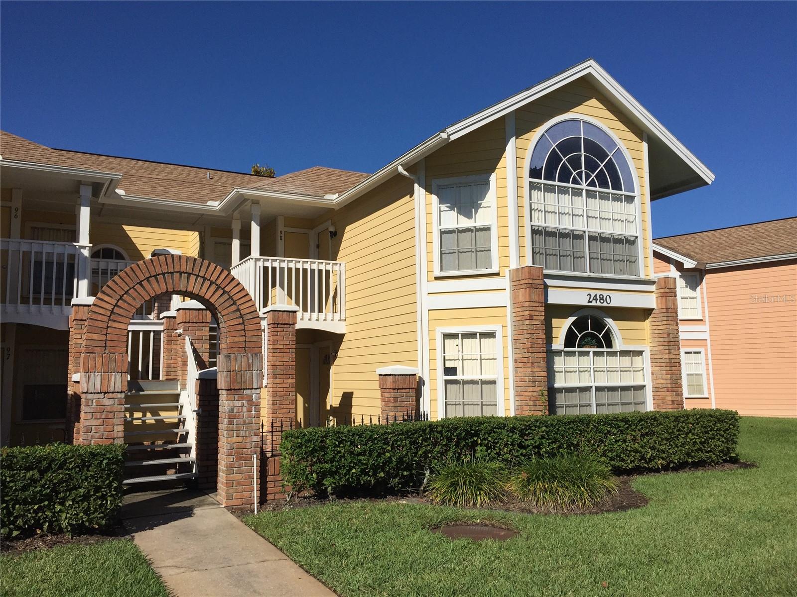 2480 SWEETWATER CLUB CIR #98, KISSIMMEE, FL