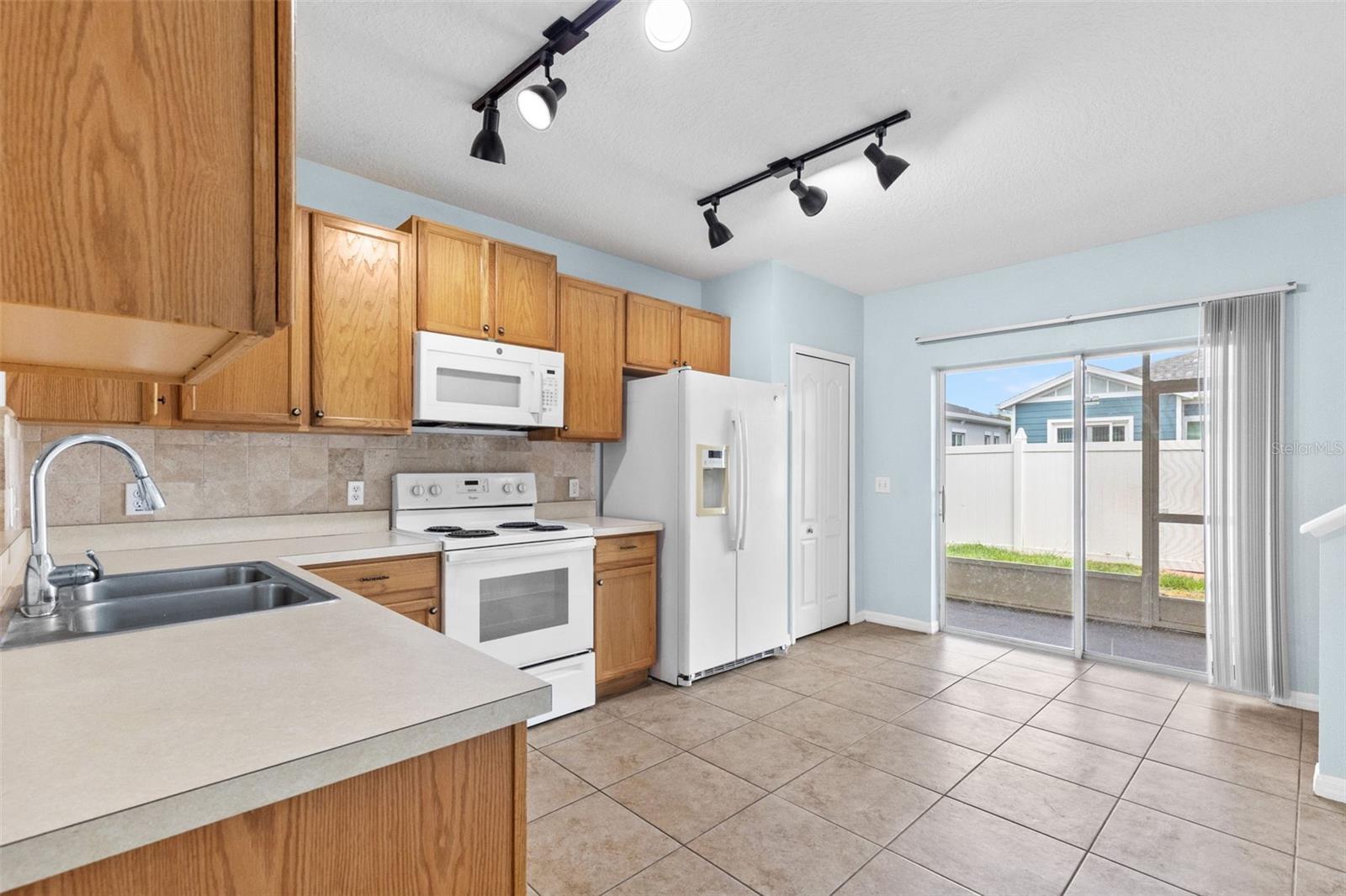 16221 SWAN VIEW CIR, ODESSA, FL — photo 9