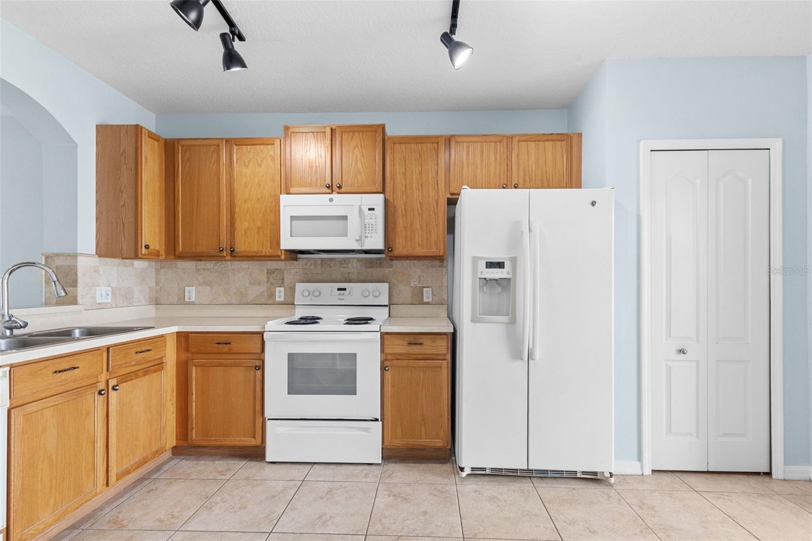 16221 SWAN VIEW CIR, ODESSA, FL — photo 13
