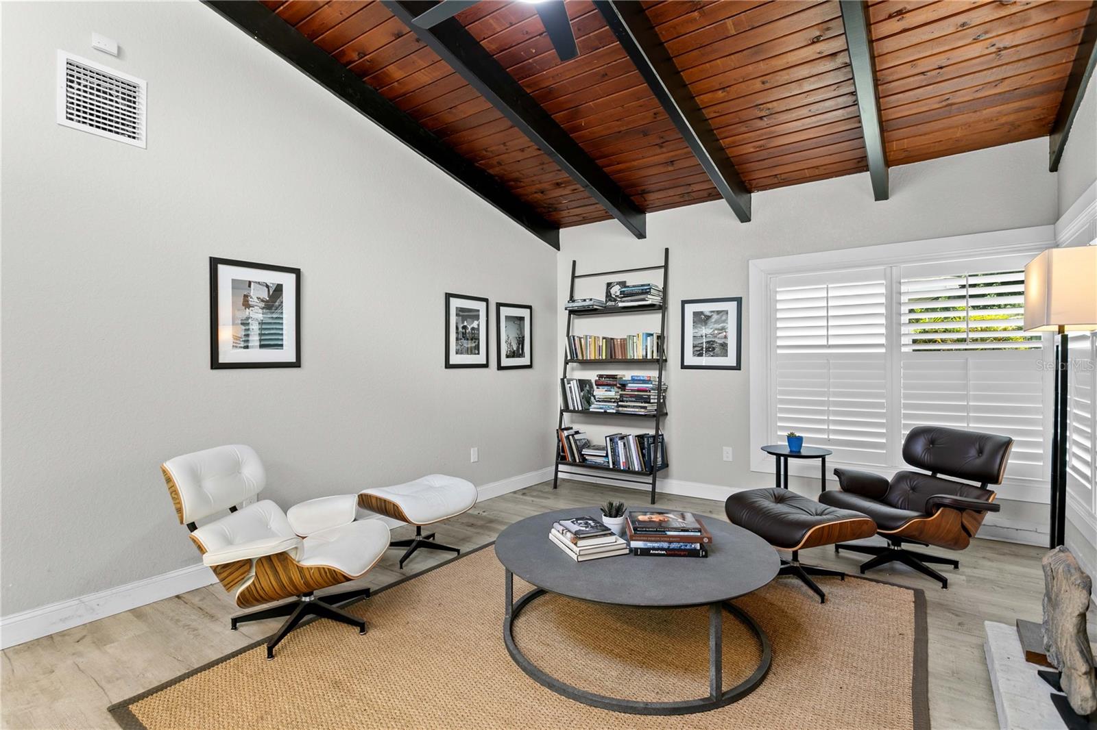 520 LAKE MAGGIORE BLVD S, ST PETERSBURG, FL — photo 2