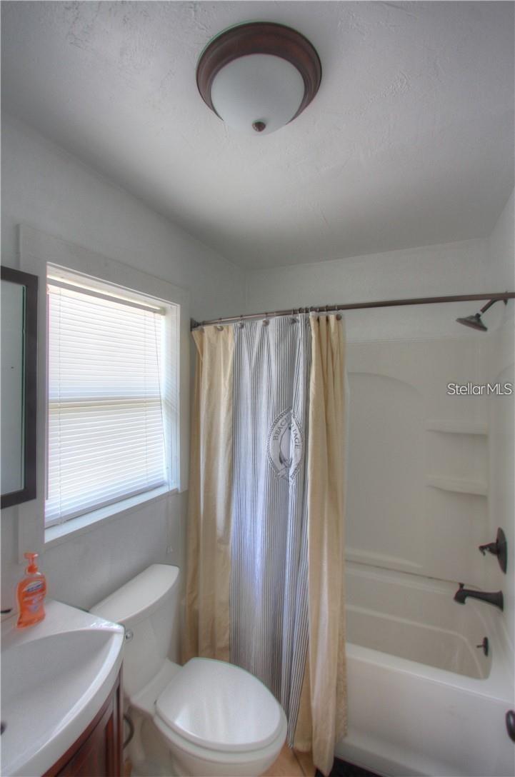 613 SHORE RD, NOKOMIS, FL — photo 8