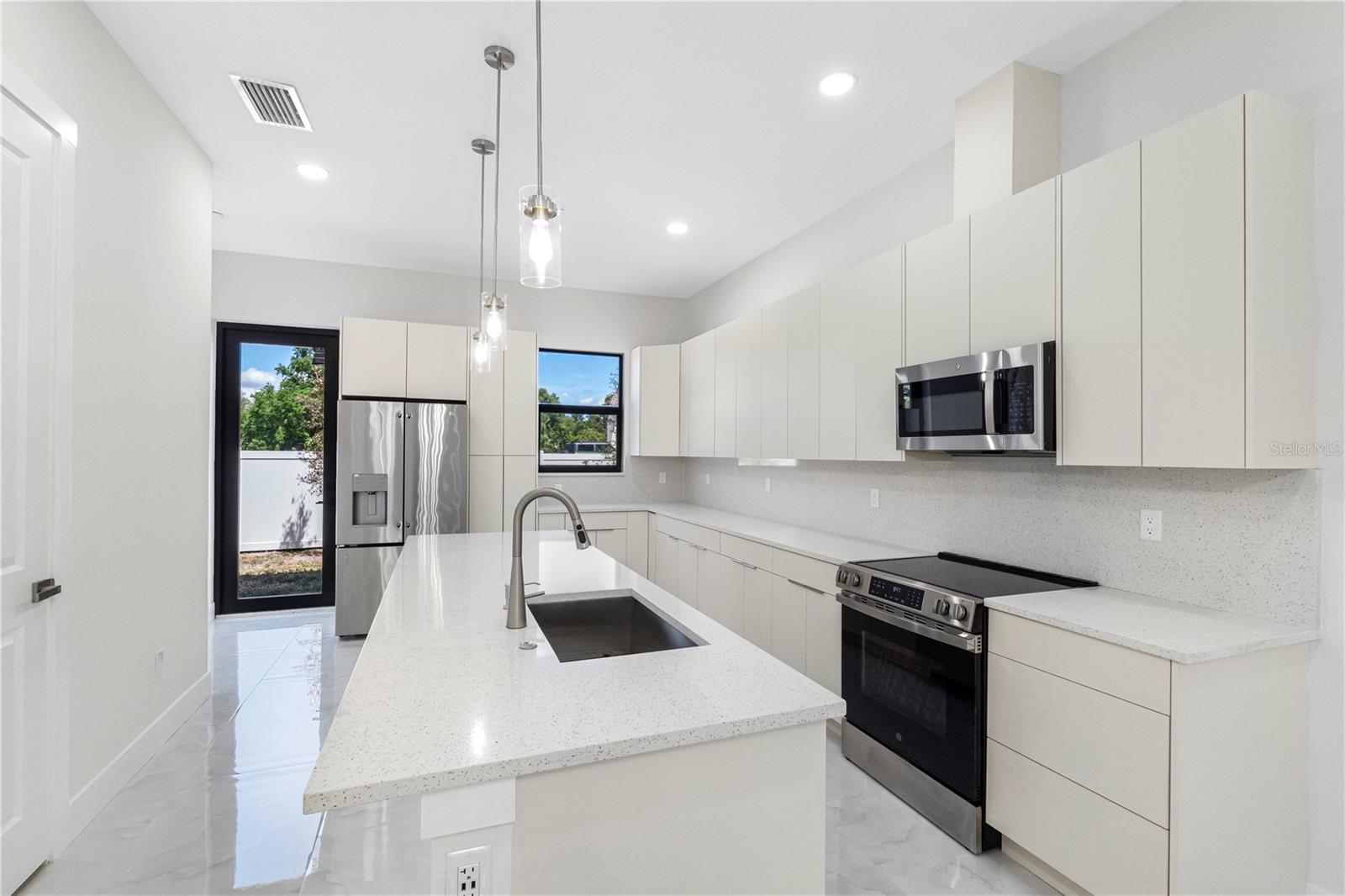 7015 N CENTRAL AVE #Unit C, TAMPA, FL — photo 9