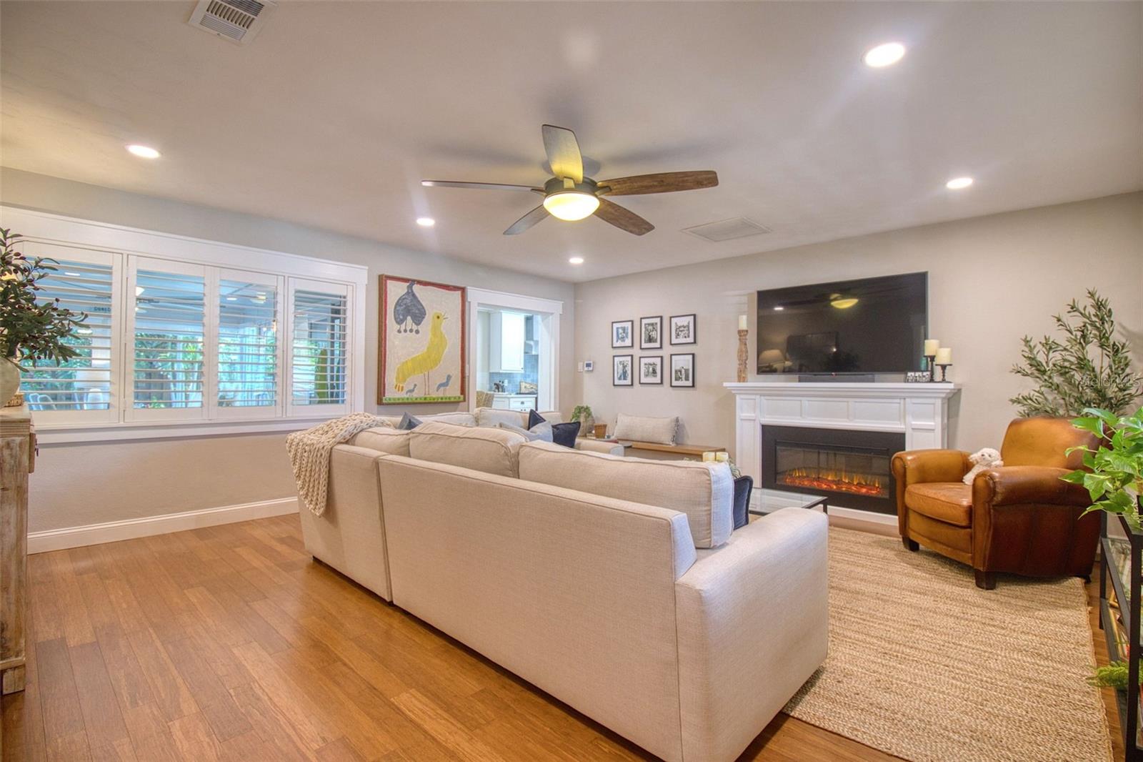 128 EDGEWATER TER, DUNEDIN, FL — photo 6