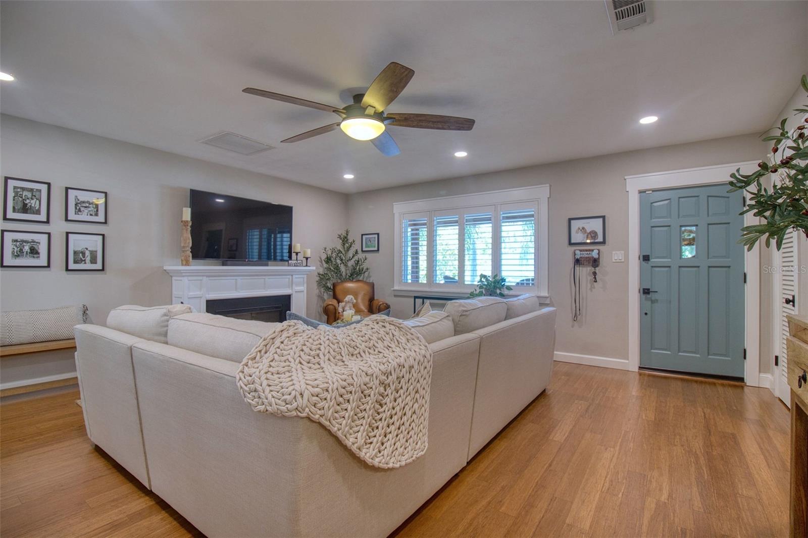 128 EDGEWATER TER, DUNEDIN, FL — photo 7