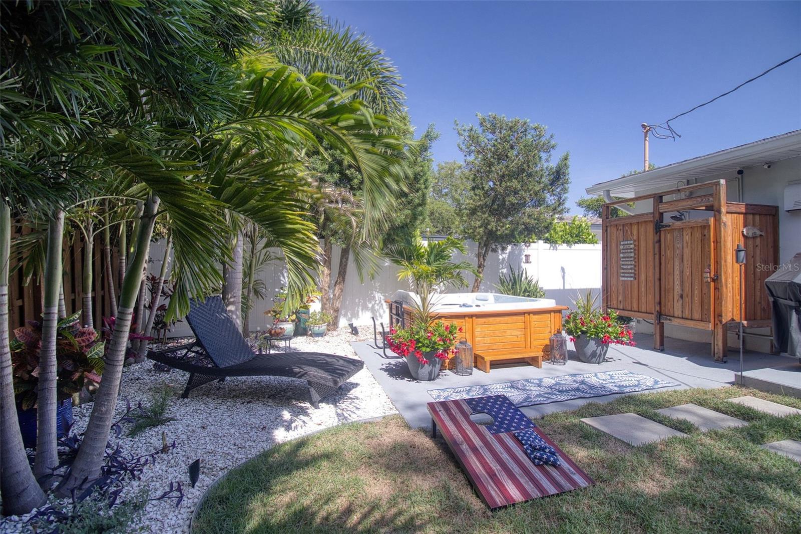 128 EDGEWATER TER, DUNEDIN, FL — photo 32
