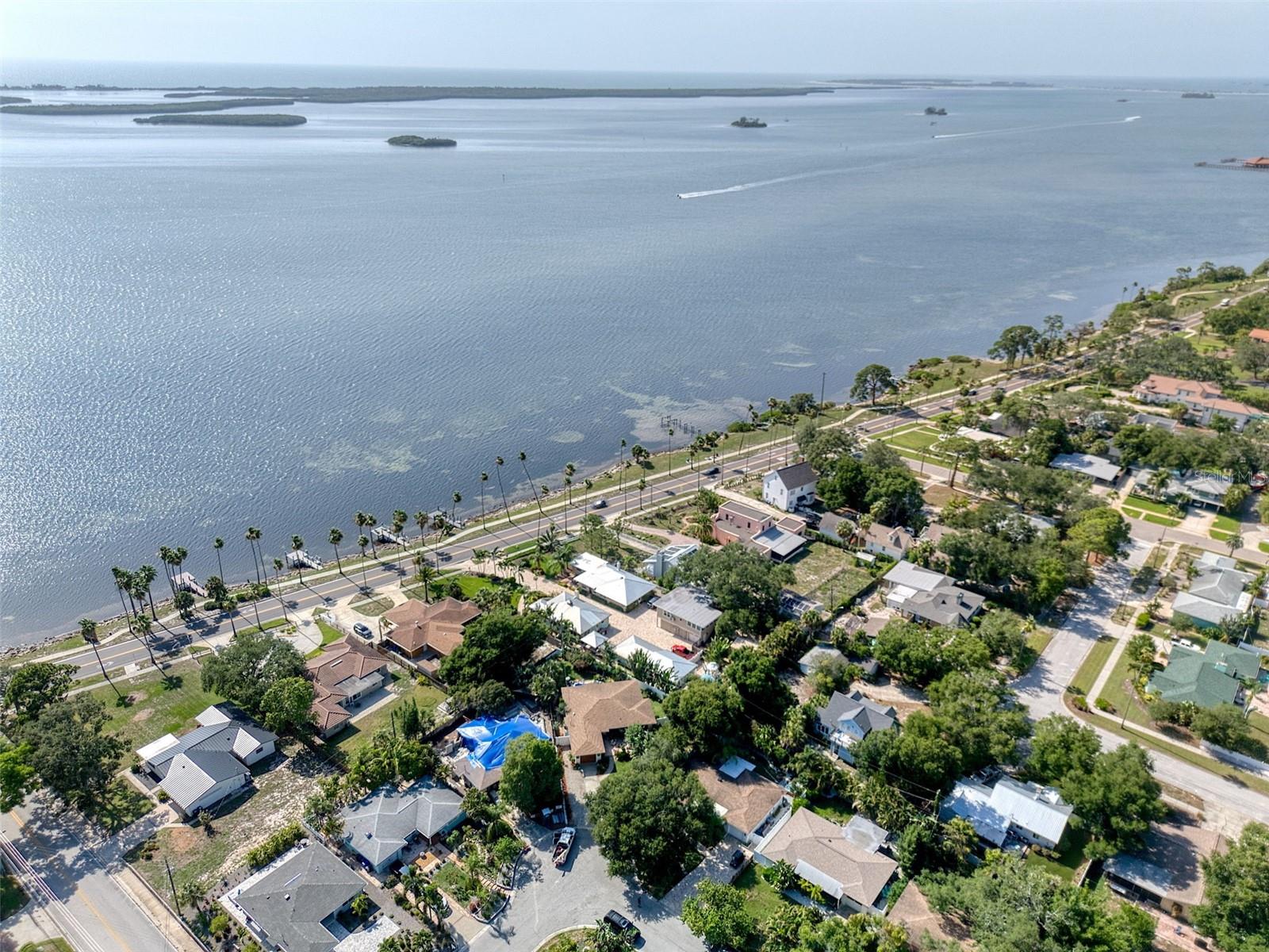 128 EDGEWATER TER, DUNEDIN, FL — photo 53