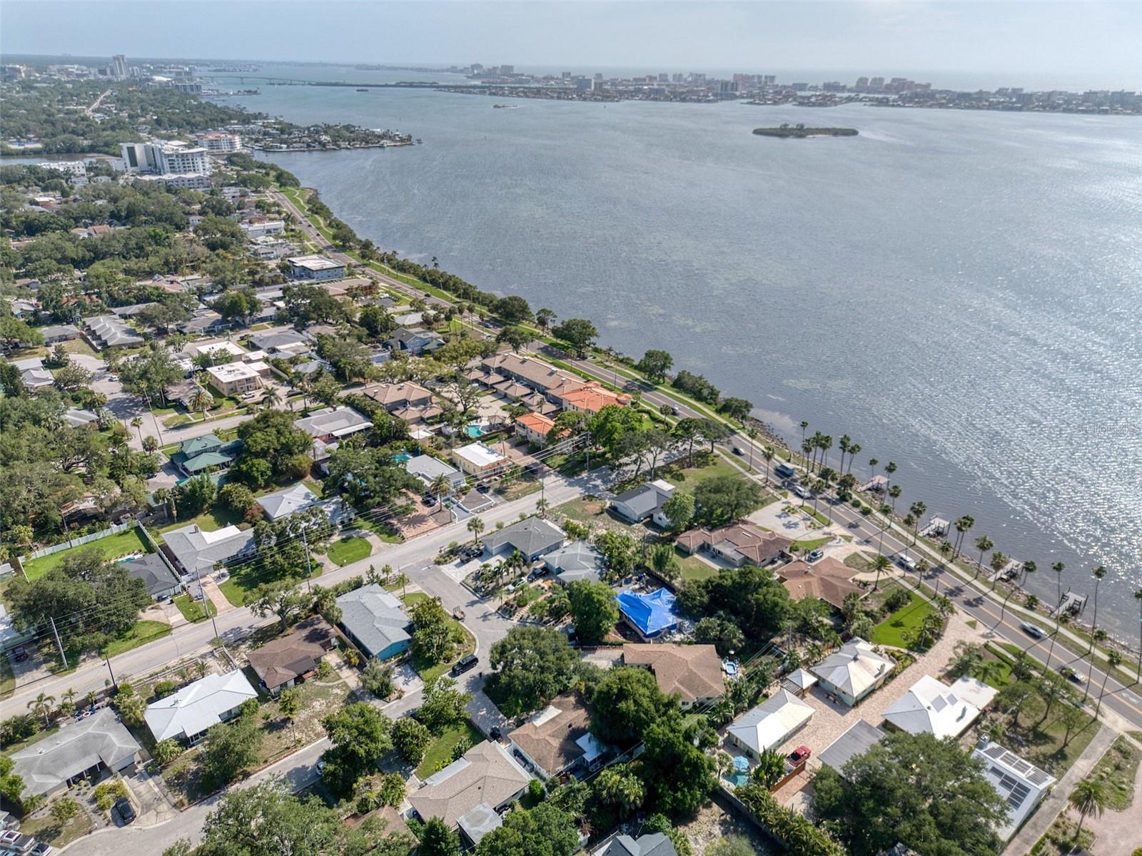 128 EDGEWATER TER, DUNEDIN, FL — photo 55