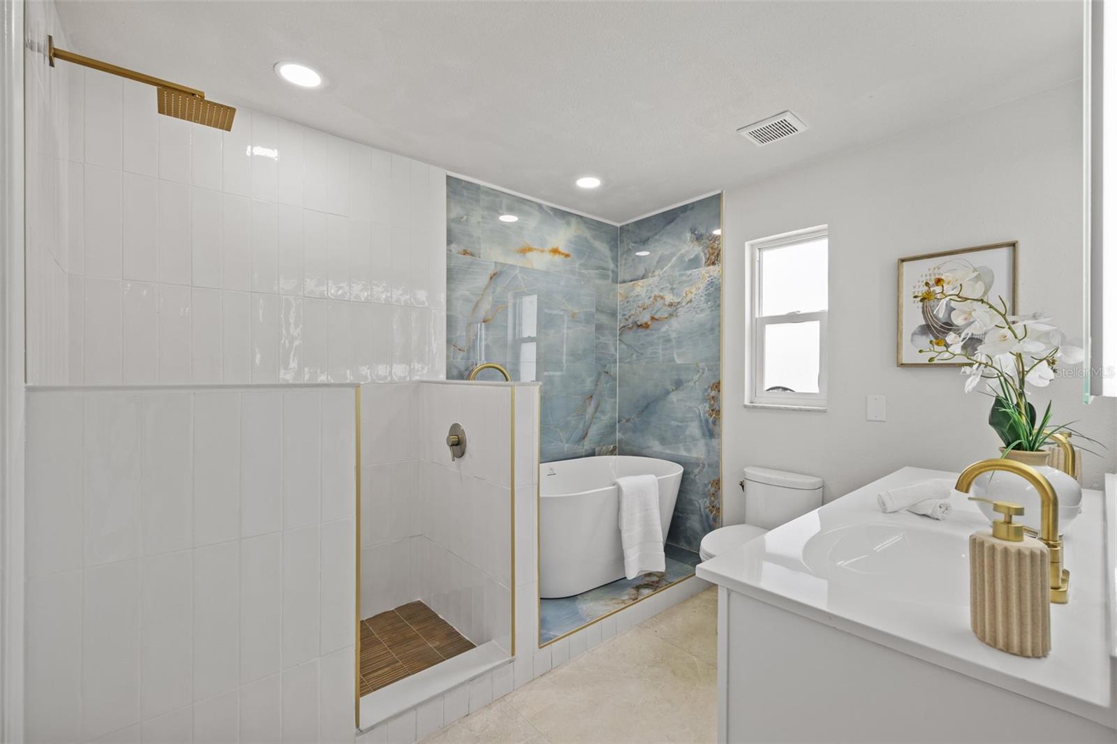 1905 ORO CT, CLEARWATER, FL — photo 18